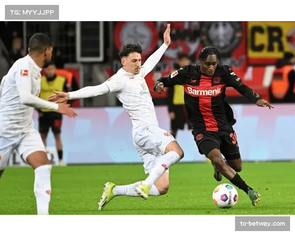 德甲中小球队被迫放弃高强度战术 冲刺跑次数降低影响比赛观赏性与竞争力